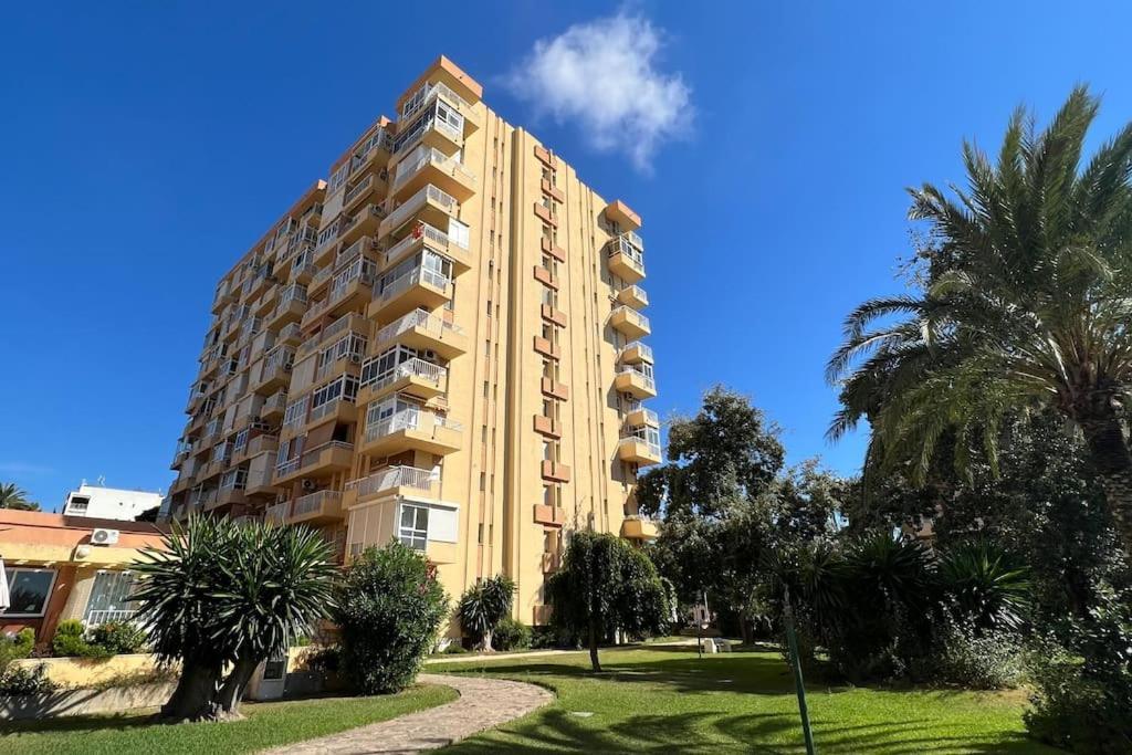 Estudio Aguila Con Vistas Al Mar Benalmadena Exterior photo