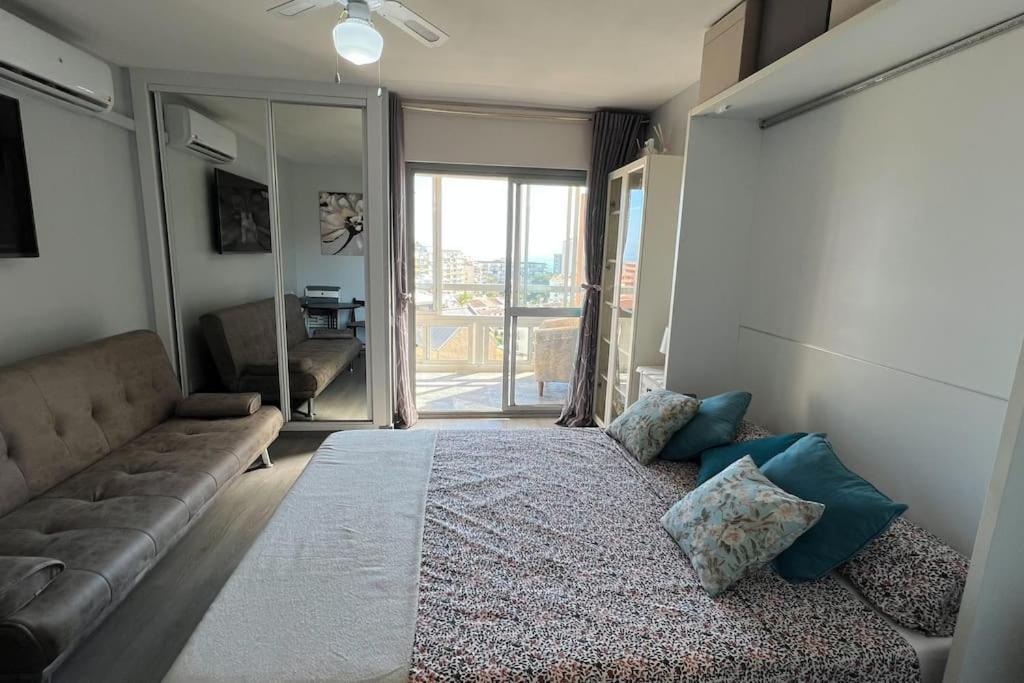Estudio Aguila Con Vistas Al Mar Benalmadena Exterior photo